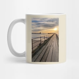 January sunrise at the mouth of the River Blyth - Portrait Mug